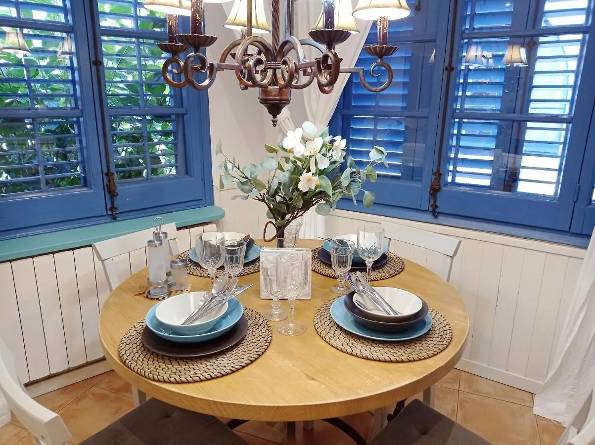 Apartment Blue Home Sitges